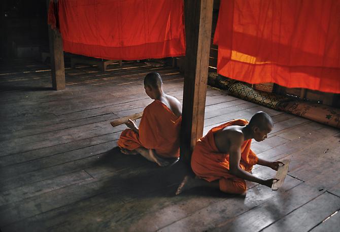 Novice Monks Studying, Monastery, Angkor Wat
1999
C-type print on Fuji Crystal Archive paper