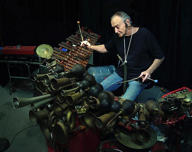 Llyn Foulkes and the Machine