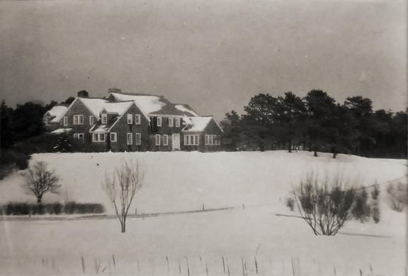 Untitled [house in snow]
circa 1932
vintage gelatin silver print