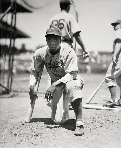 Jackie Robinson Kneeling with Bat
not dated
gelatin silver print