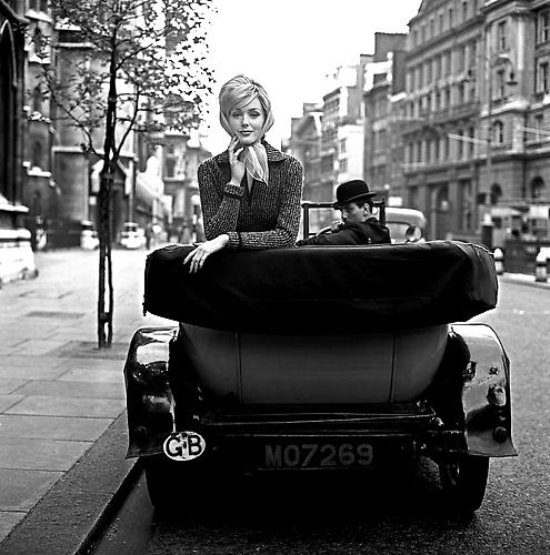 Lucinda Londres Car Publicité 
1959
Gelatin SIlver Print