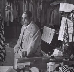 Duke Ellington
1947
gelatin silver print