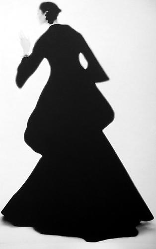 Charles James Dress, Carmen, New York, Harper's Bazaar
1960
gelatin silver print