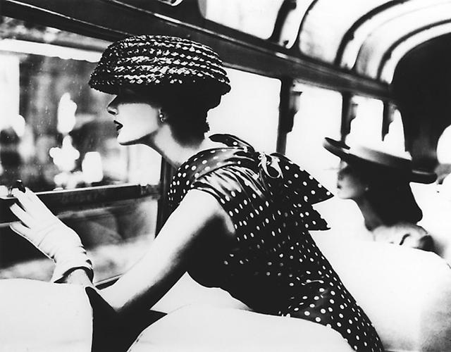More Fashion Mileage Per Dress, Barbara Vaughn, Harper's Bazaar, New York
1954
gelatin silver print