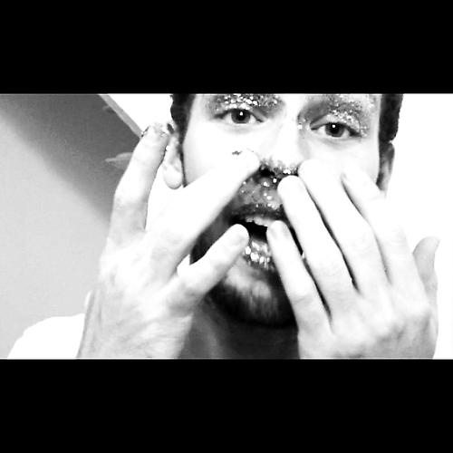 Tyler Matthew Oyer, Glitter Gutter / Tomorrow Shall Be My Dancing Day, 2008 / 2010.
Digital video.