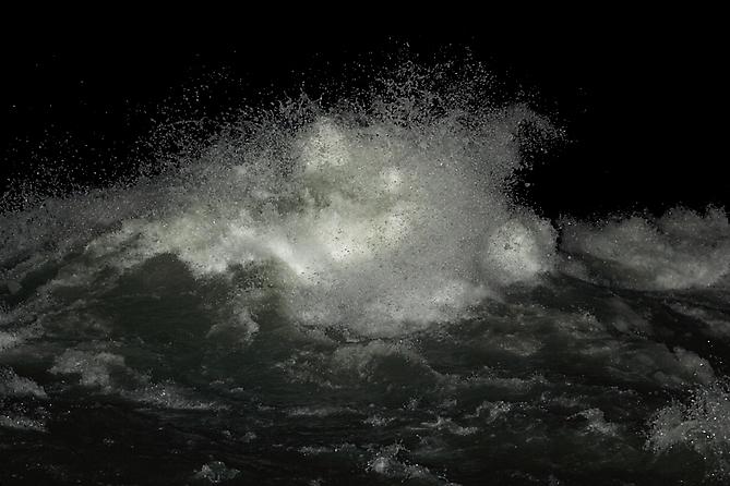 STANDING WAVE #4 | DIGITAL C-PRINT | 127 X 190 CM | 2007