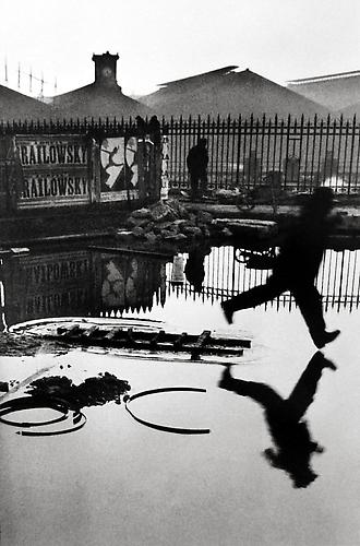 Behind the Gare Saint Lazare, Paris
1932
gelatin silver print