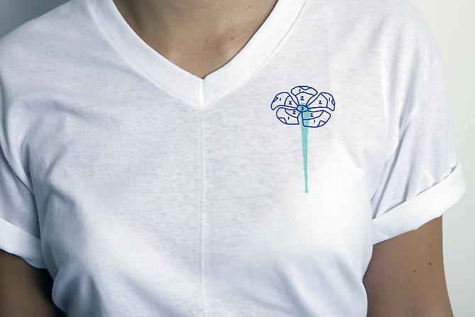 REASONS TO LOVE YOU
Speegle's signature flower print logo on Hanes tagless v-neck t's.
S, M, L, XL,. $15