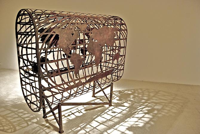 Fossil Fuel, 2009.
Oil Tank, 60 x 60 x 17 inches.
