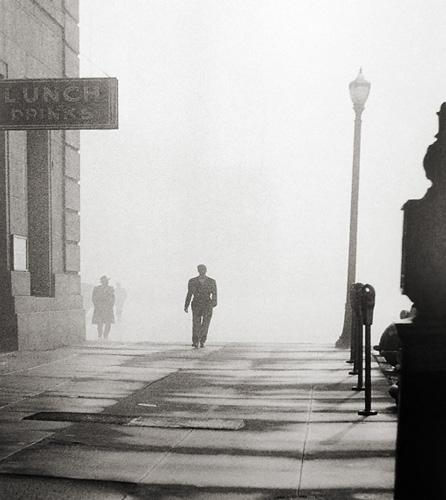 Embarcadero Lunch
1948
gelatin silver print