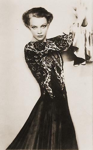 Untitled [spanish dancer]
not dated
vintage gelatin silver print