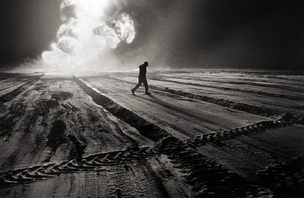 Without Daylight, Oil Wells, Kuwait
1991
gelatin silver print