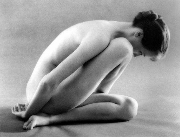 Folding
1962
selenium-toned gelatin silver print