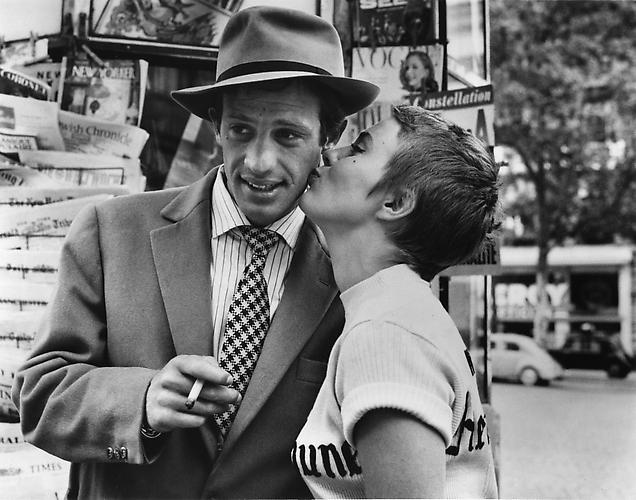 Jean-Paul Belmondo and Jean Seberg kiss in front of a kiosk on the Camps Elysees (A Bout De Souffle)
1959
gelatin silver print