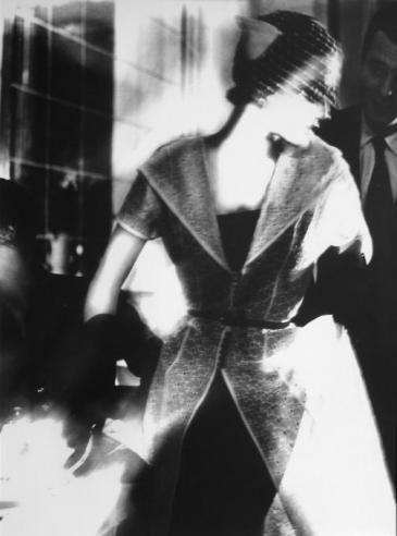 At the Pavillon: Mary Jane Russell in a dress by Paul Sachs and hat by Lily Dache at Le Pavillon, New York
1950
gelatin silver print