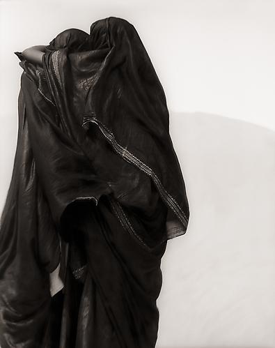 Embrace
Tuareg Woman, the Sahara Desert, Mali
2009
platinum/palladium print
