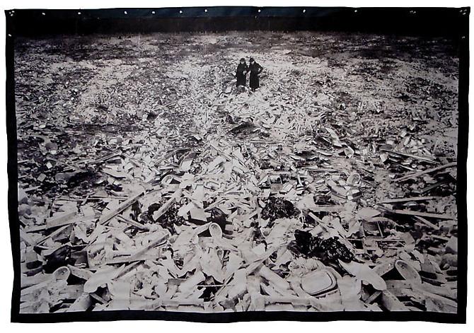  HEIDE FASNACHT
London Blitz III 
60 x 90 in.