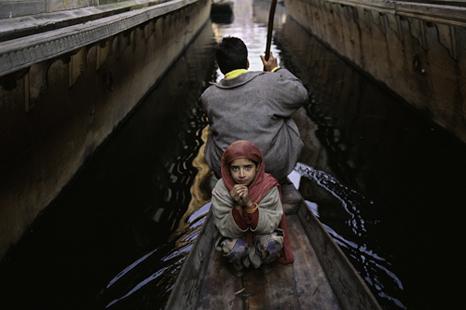 Father and daughter on boat
1996
C-type print on Fuji Crystal Archive paper