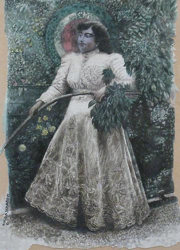Princesse Khajar   1981
Gouache on paper
20.5 x 16.5 in / 52 x 42 cm