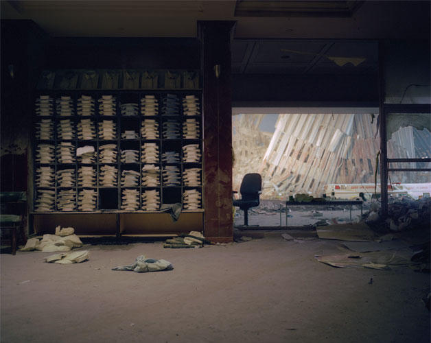 Brooks Brother’s September 12, 2001								
Chromogenic print
40 x 50 inches
Number 1/3