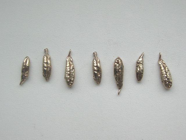 Julia Mandle
Date Seeds   2011
Bronze, Set of 7 different seeds
1.25 x 0.25 in / 3.2 x 0.6 cm