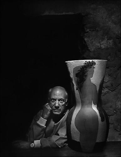 Pablo Picasso
1954
gelatin silver print