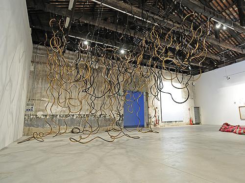  Kukulkán , 2009, vulcanized rubber and steel, dimensions variable (maximum measurements, 65 x 65 x 23 feet)