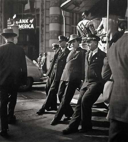 Cable Car Turnaround
1946
gelatin silver print