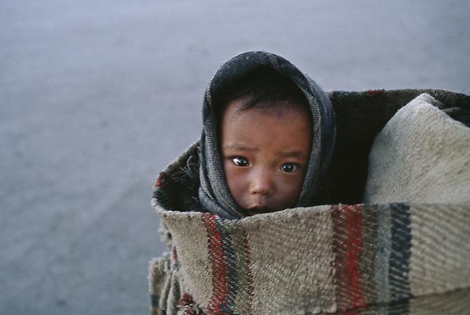Mother Carrying Child, Llasa, Tibet
2000
C-type print on Fuji Crystal Archive paper