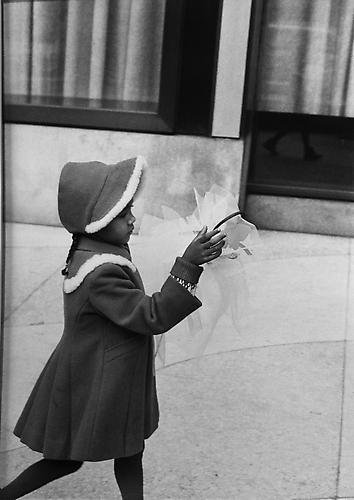 New York
1964
gelatin silver print