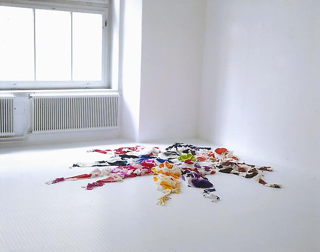 Polly Apfelbaum
Fine Flowers in the Valley, 1992-3
three sections: crushed stretch velvet, torn sheeting, and dye
dimensions variable