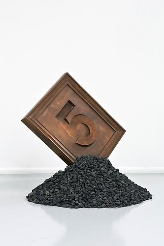 JONATHAN BOROFSKY
5, 1993
Copper, soil
Edition of 8