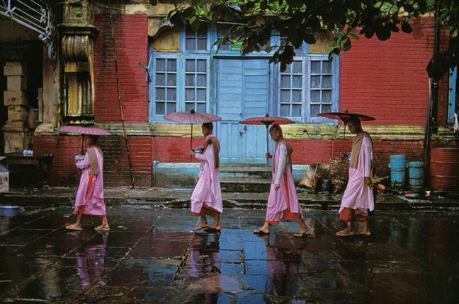 Procession of Nuns, Yangon, Burma
1994
C-type print on Fuji Crystal Archive paper