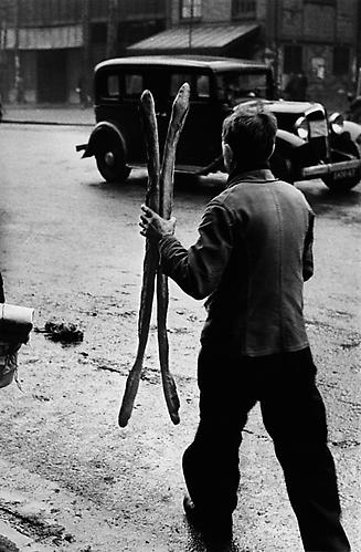 Baguettes, Paris
1953
Silver Gelatin Print