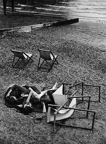 Southend, England
1954
Silver Gelatin Print