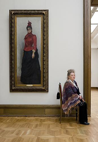 Andy Freeberg,  Ilya Repin's Portrait of Baroness Varvara Ivanovna Ikskul von Hildenbandt, State Tretyakov Gallery , 2008
Archival pigment print