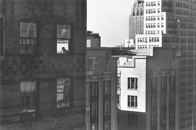 Scrivener, Wall St. New York
1970
gelatin silver print