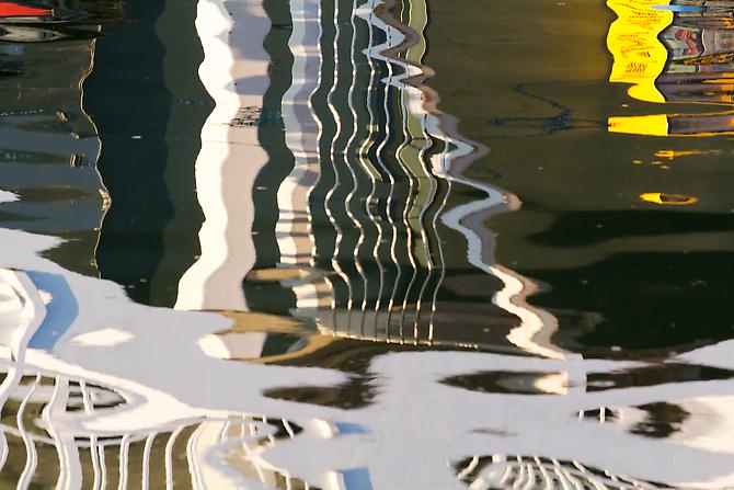 CHERYL PAGUREK | STATE OF FLUX 11 | DIGITAL PRINT ON PHOTO PAPER | 25 x 37.5 INCHES | 2012