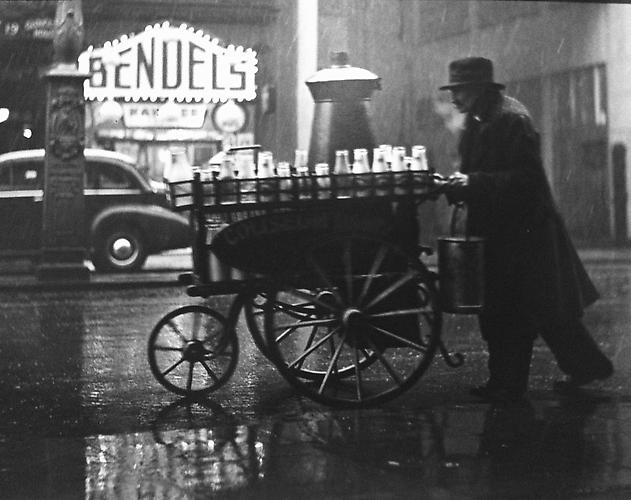 London, Charing Cross Rd. (man with milk cart)
1936
gelatin silver print