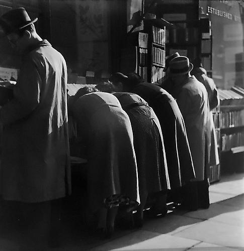 London, Charing Cross Road [Bookstore]
1937
gelatin silver print