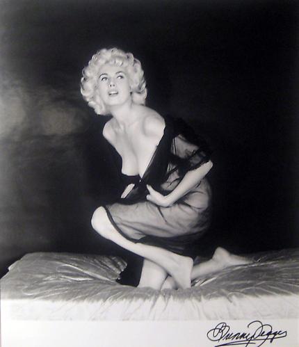 1950-1960's, 1950-1969
Silver gelatin print
29 x 23 in
73.7 x 58.4 cm