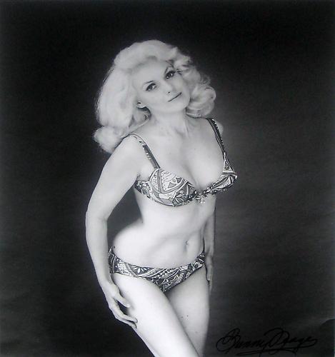 1950-1960's, 1950-1969
Silver gelatin print
29 x 23 in
73.7 x 58.4 cm