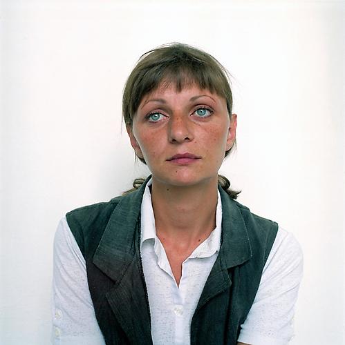 OLGA CHAGAOUTDINOVA | PRISONER VIKTORIA | C-PRINT | DIMENSIONS VARIABLE | 2005