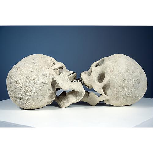 Deniz Ozuygur, Stuck, 2009.
Resin, clay, and braces, 6 x 16 x 10 inches.
