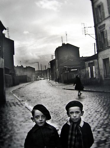 Aubervilliers
1947
gelatin silver print