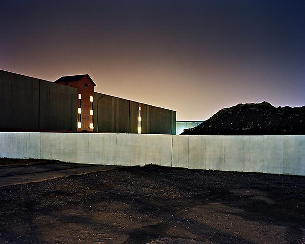 EASTERN AND CHEERY, TORONTO, ONTARIO | C-PRINT | 28 X 36 INCHES | 2009
