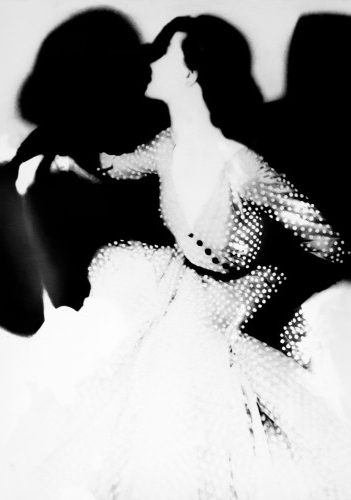 The Cost of Living: Barbara Mullen in a dress by Omar Kiam for Ben Reig, New York
1950
gelatin silver print