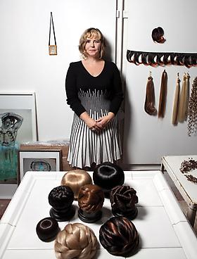 DARK ART |
OTTAWA'S CARLETON UNIVERSITY MAGAZINE PROFILES PMG ARTIST CINDY STELMACKOWICH