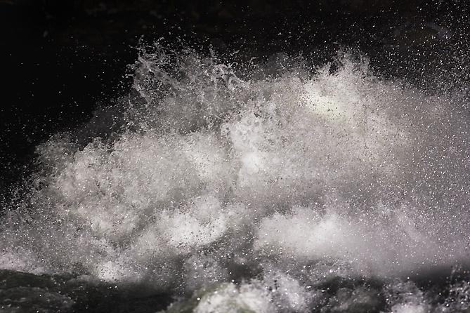 STANDING WAVE #10 | DIGITAL C-PRINT | 127 X 190 CM | 2007