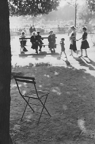 Paris [chair in park]
1951